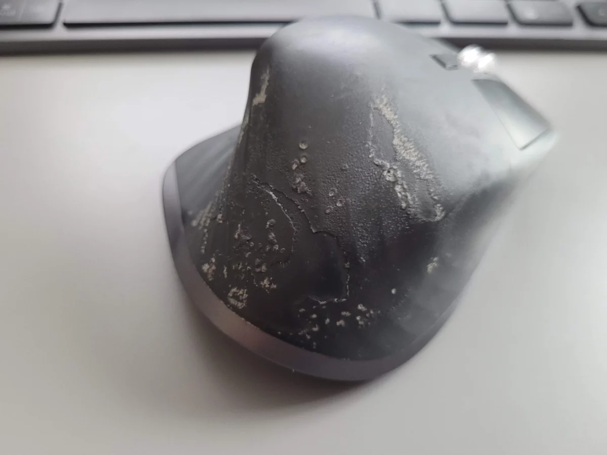 The coating issue on the Logitech MX Master 3S
